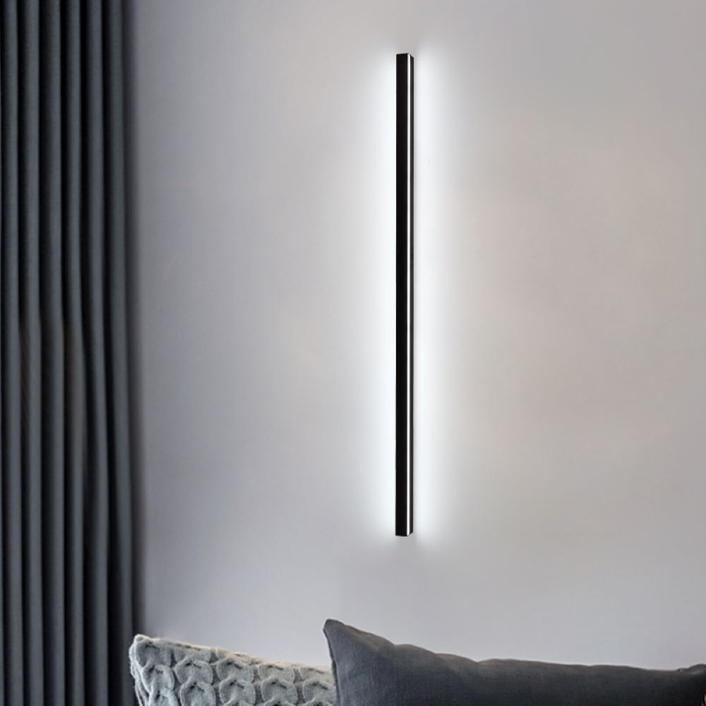 Minimalistische lineaire wandlamp met LED-sfeerverlichting