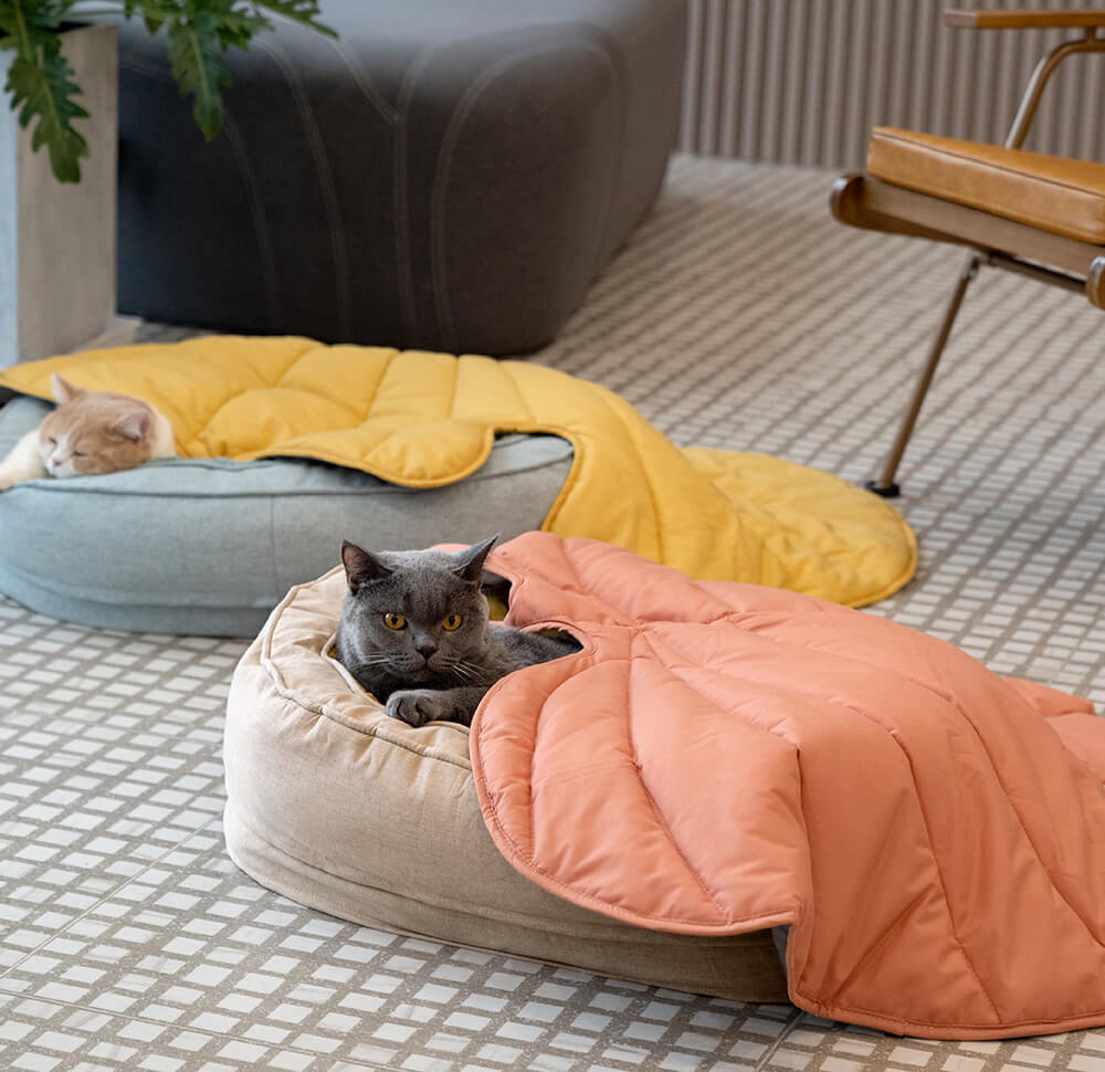 Hondendeken in Bladvorm met Donut Hondenbed Luxe Hondengeschenken