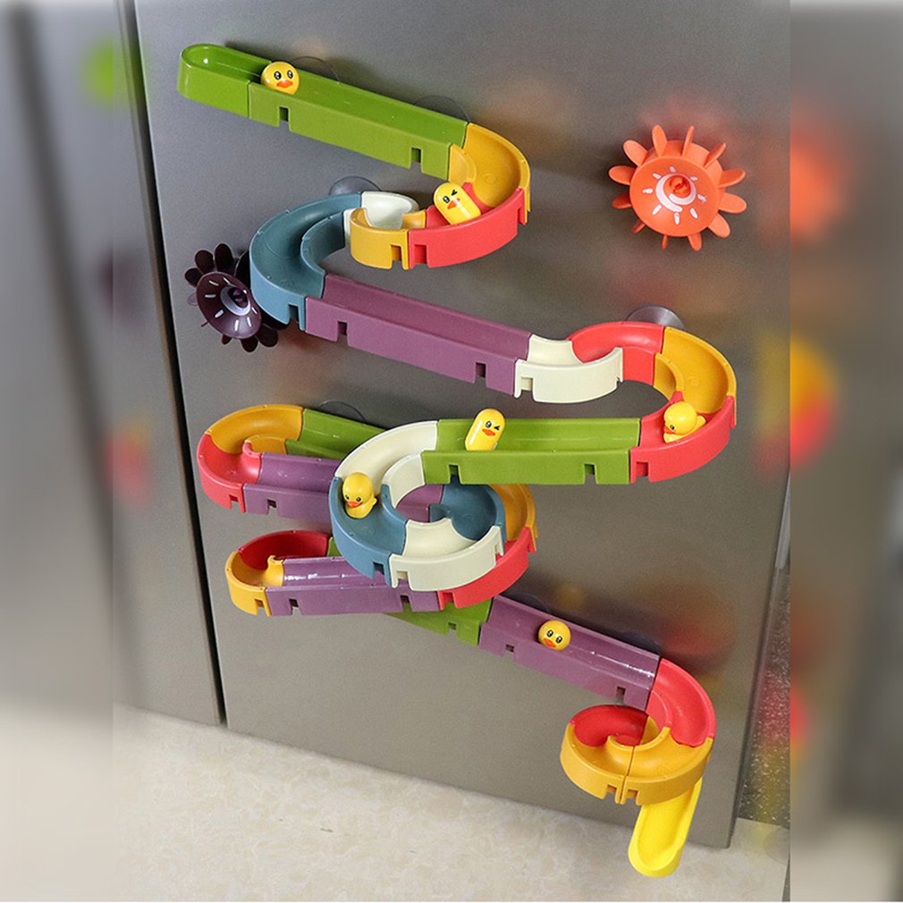 Ente & Rutsche Bade-Spielzeug - Lustiges und lehrreiches Bade-Spielzeug für Kleinkinder mit Entchen-Rutsche