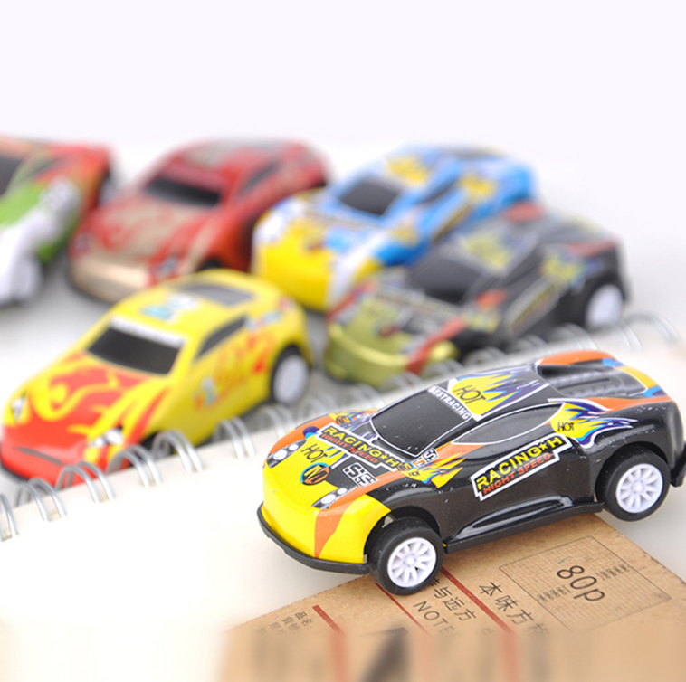 Großer Transport-LKW für Kinder Fahrzeuge Spielzeug mit Mini-Druckguss-Autos Modellspielzeug-LKW für Kinder