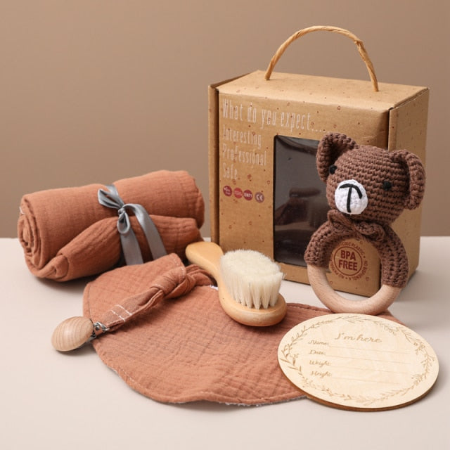 New Baby Infant Animal Box Hamper for Maternity and New Parents