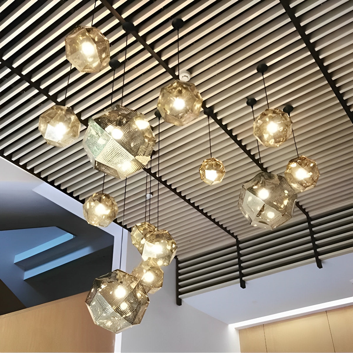 Geometrische ronde elektrolytisch gecoate metalen postmoderne hanglamp kroonluchter plafondlamp