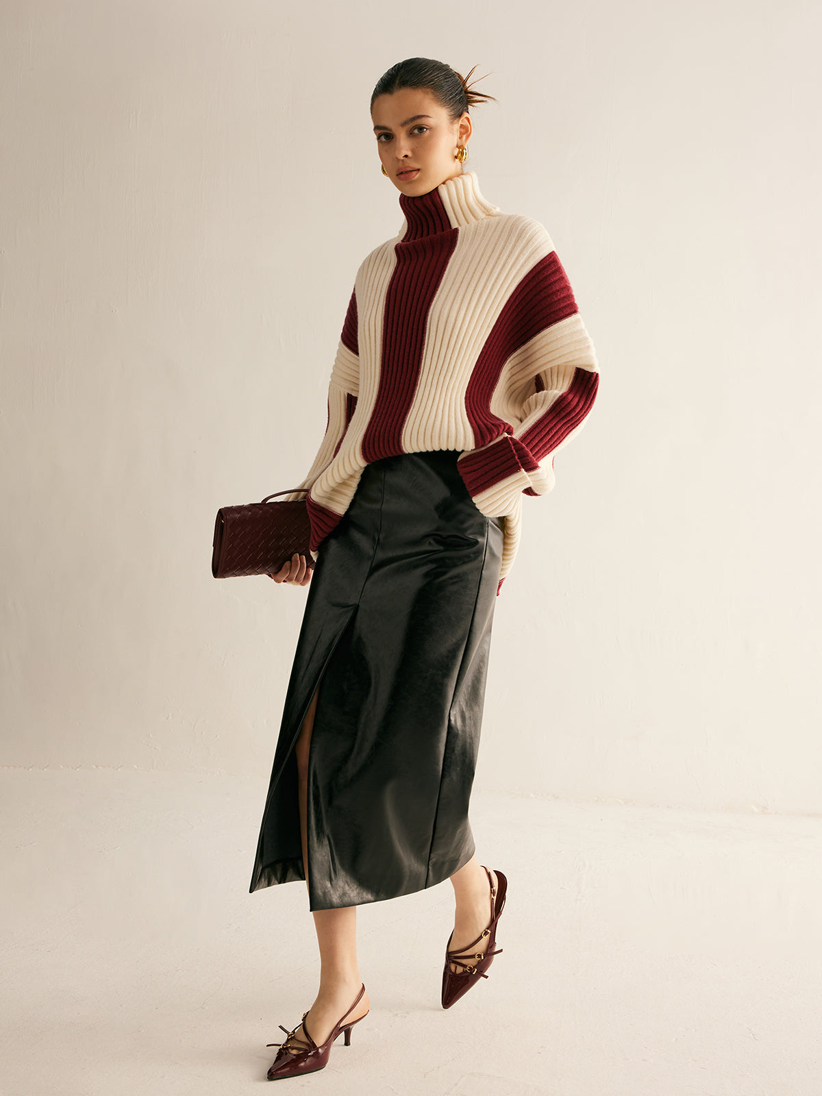 Ribbet farveblok rullekrave sweater