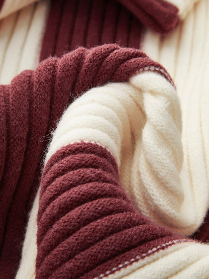 Ribbet farveblok rullekrave sweater